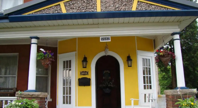 Run of House A Moment in Time Bed and Breakfast
