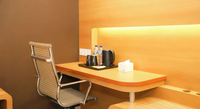 Номер Executive Front One Hotel Papua Lestari