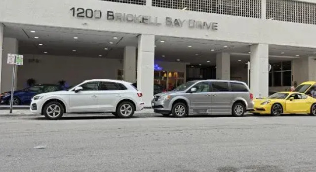 Suites R Us Brickell Bay Dr, Varaa Hotelli Hotellit Miami Beach uima-altaalla, Uima-allas
