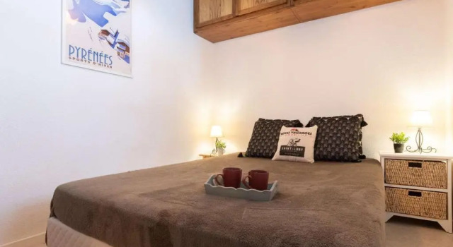 Appartement Saint-Lary-Soulan, 2 pièces, 6 personnes - FR-1-296-229, Забронировать Апартаменты/квартира Отели в центре Сен-Лари-Сулан, в центре, Парковка
