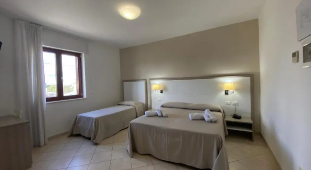 Четырёхместный номер Comfort Hotel Victoria