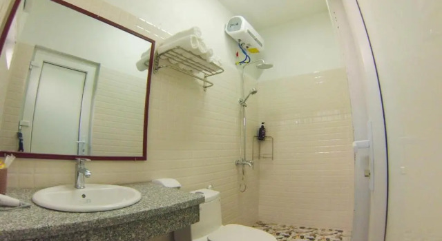 Трёхместный номер Standard с балконом Tam Coc Victoria Hotel