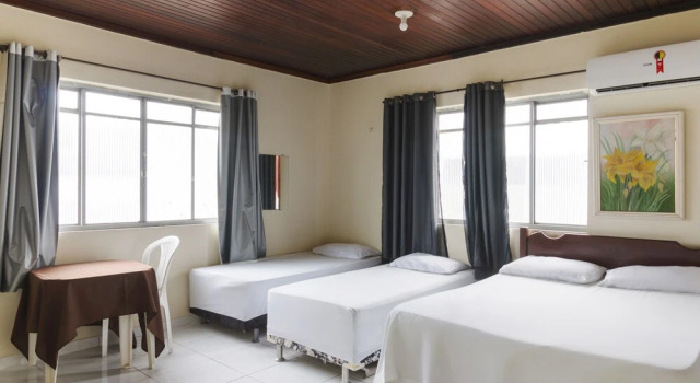 OYO Hotel Brasil - 7 minutos do Aeroporto Internacional de São Luís, Rezervovat Hotel Hotely v Bahia se snídaní, Snídaně