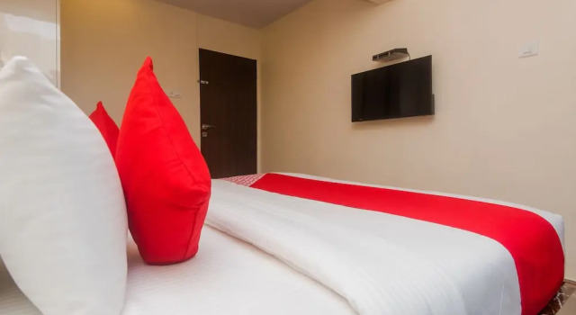 OYO 17371 Platinum Inn, Забронировать Отель Отели штата Махараштры с завтраком, Завтраки
