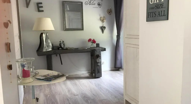 Le moulin de la Castellerie, Book Hotel Hotels in Manche with Parking, Parking