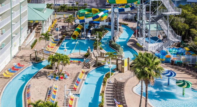 Кровать в общем номере Holiday Inn & Suites Clearwater Beach S-Harbourside