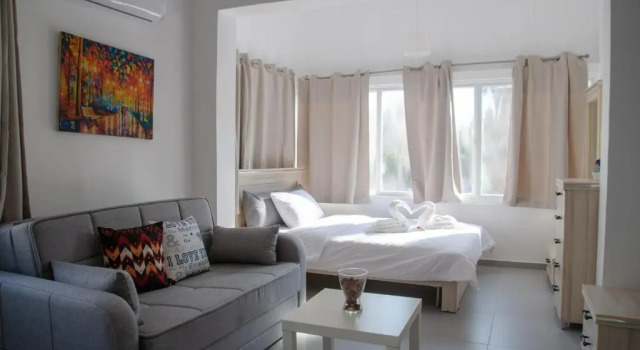 Estudio Superior Hostel BU93