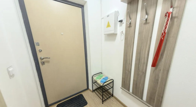 Apartments on Energetikov 9 1-3, Забронировать Апартаменты/квартира Отели Санкт-Петербурга с парковкой, рядом с Ладожская, Парковка