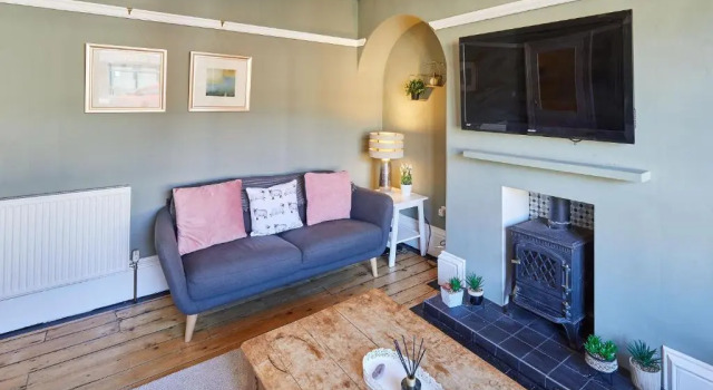 Host Stay High Street