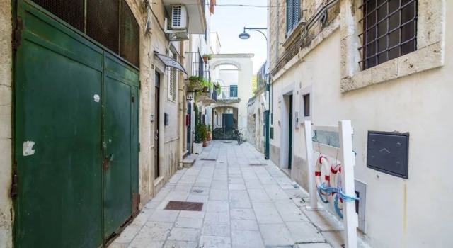 Vico De Amicis 30, Buchen Sie Hotel Mola di Bari Metropolitanstadt Bari