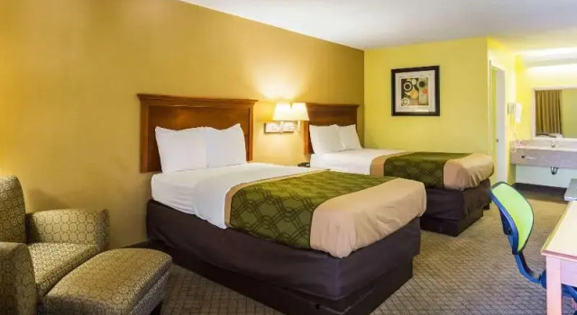 Двухместный номер Standard Econo Lodge Picayune