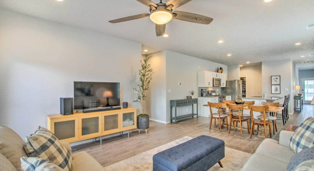 Family-friendly Rio Rancho Home Near Old Town, Varaa Lomakoti Rio Rancho New Mexico