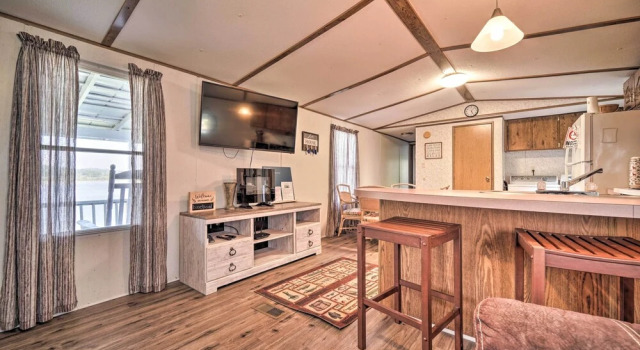 Quaint Cottage Overlooking Cherokee Reservoir, Buchen Sie Ferienhaus Bean Station Tennessee