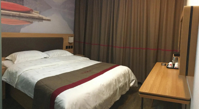 Thank Inn Plus Hotel Beijing Huairou District BeiFang Town Xingfu Street, Book Hotel Hoteller i Beijing Province med parkering, Parkering
