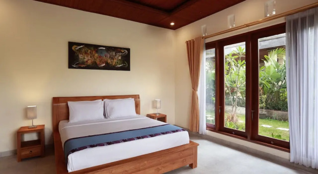 Вилла с 2 комнатами с балконом Dewi Sri Private Villa