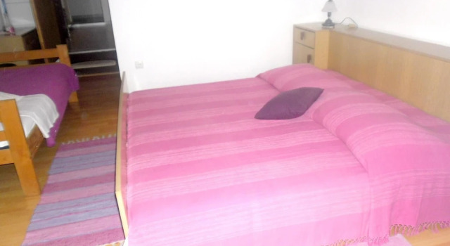 Apartment With one Bedroom in Banjol, With Wonderful sea View, Enclose, Prenota Appartamento Hotel a Isole Quarnerine con parcheggio, Parcheggio