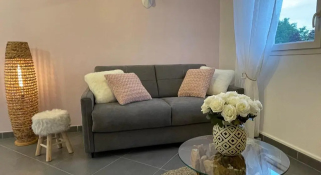Апартаменты Studio Calme Et Cosy