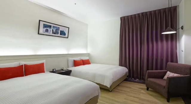 Standard Neljän hengen Perhe huone 53 HOTEL