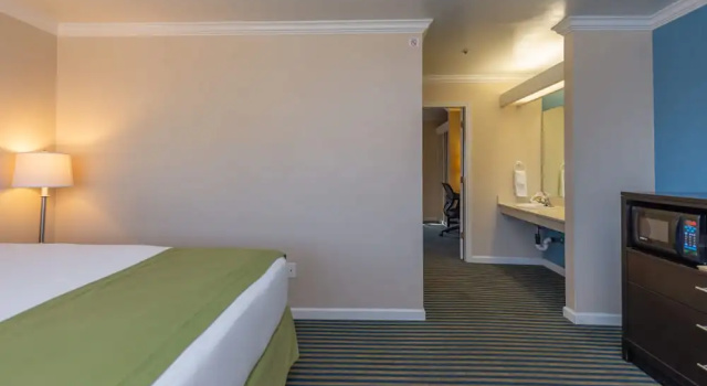 Номер Deluxe Ocean Pacific Lodge