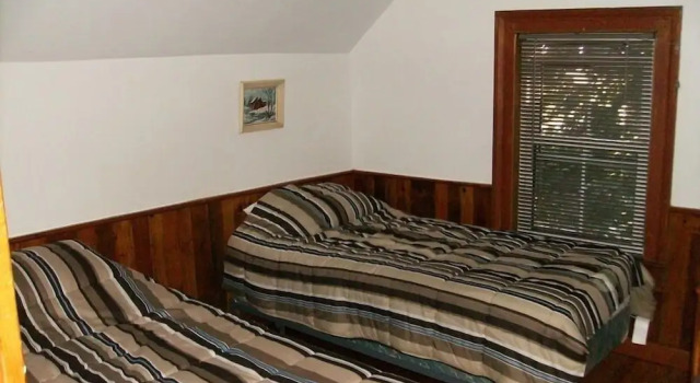 Коттедж с 4 комнатами Sandbanks Beach Resort