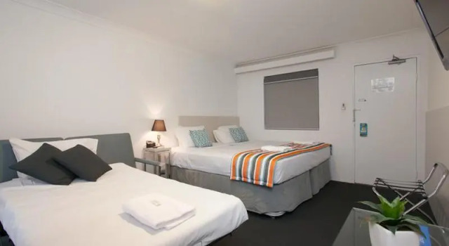 Номер Standard Central Railway Hotel