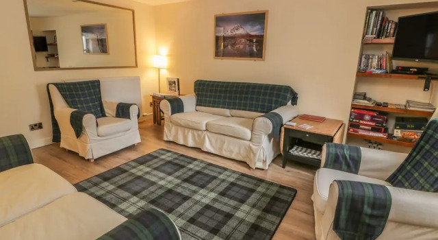 Alma Cottage, Забронировать Дом для отпуска Отели Центральной Шотландии с парковкой, Парковка