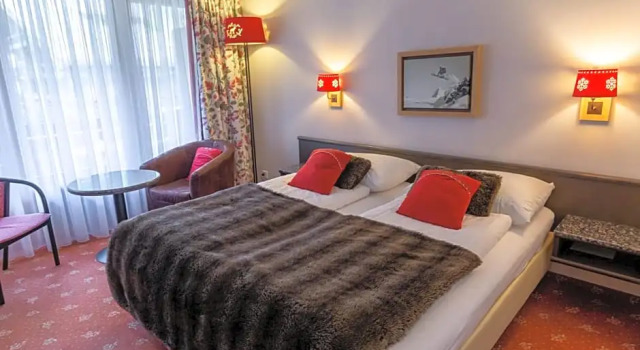 Двухместный номер Standard с балконом Chalet-Hotel Beau-Site