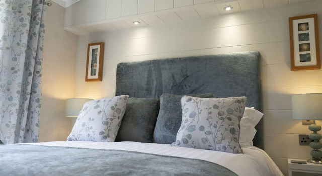 Hollicarrs - Lilypad Lodge, Забронировать Отель Отели Англии 3 звезды, 3*
