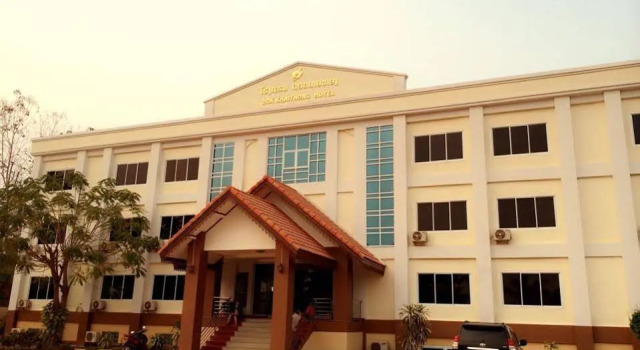 Dokkhaithong Hotel, Забронировать Отель Отели Вьентьяна с парковкой, Парковка