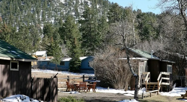 Triple R Cottages: 2 1 Bedroom Cabin, Забронировать Дом для отпуска Эстес-Парк Rocky Mountain National Park, рядом с Trout Haven Fishing Pond