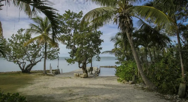 Коттедж Bennetts Beach Estate