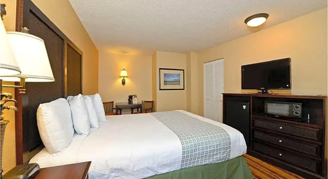 Двухместный номер Standard RUSHHH Daytona Beach, Tapestry Collection by Hilton