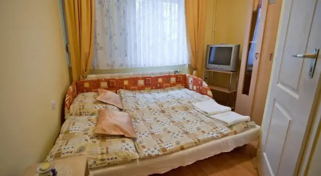 Napsugár Apartmanház