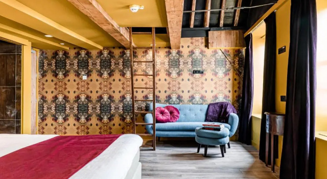 Четырёхместный номер Standard Hotel 1635