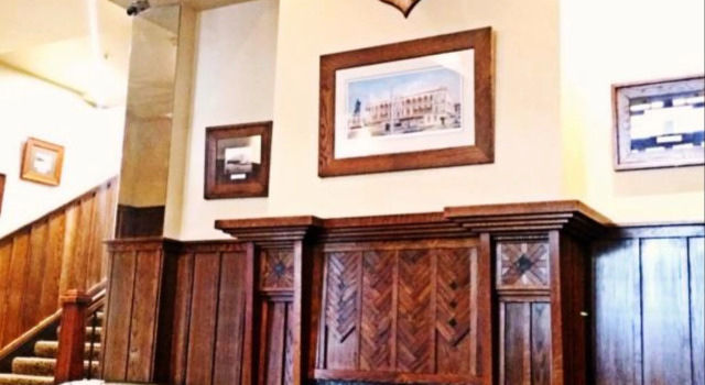 The Cambridge Hotel & Backpackers