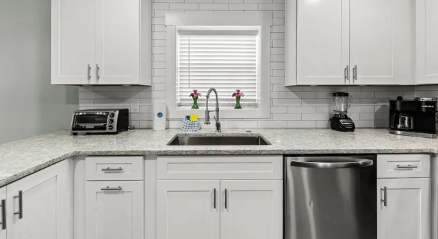Апартаменты Welcome to Dolphin Fun A! BRAND NEW Duplex! Walk to the Beach
