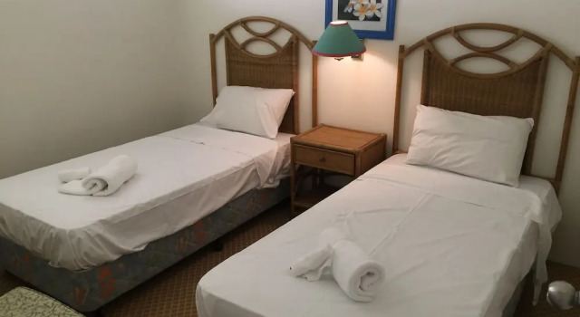 Amokura By The Coral Sea