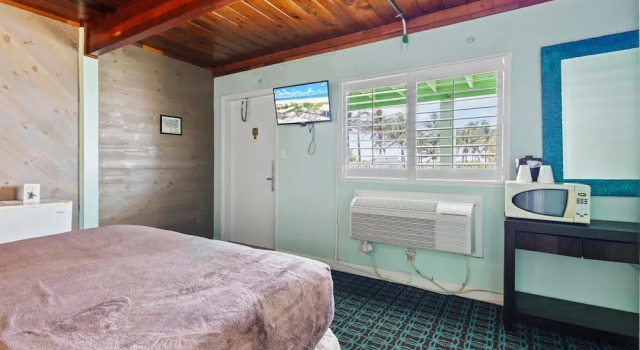 Oceanfront Inn II
