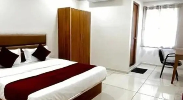 Hotel Shree Hari Om Residency, Rezervovat Hotel Hotely v Gujarat s parkováním, Parkování