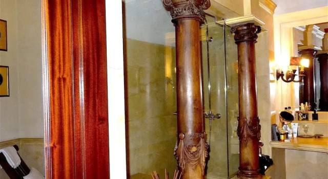 In Rome, Aristocratic, 3 Bedroom in Elegant, Historic Palace 3 Bedrooms 3 Bathrooms Apts, Prenota Hotel Piazza Navona Roma