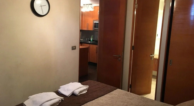 Кровать в общем номере с балконом Padre Mariano Apartments by Mr BnB