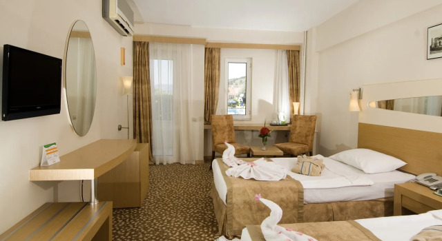 Lycus River Thermal Hotel