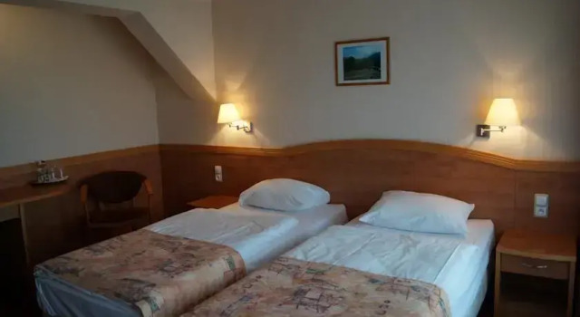 Hotel Nestor, Prenota Hotel Budzyn 