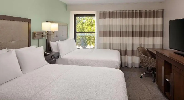 Люкс c 1 комнатой Hampton Inn & Suites Nashville-Airport