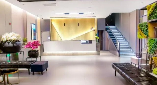 Home Inn Business Hotel (Xuanwei Meihuan Park Xining Center Branch)