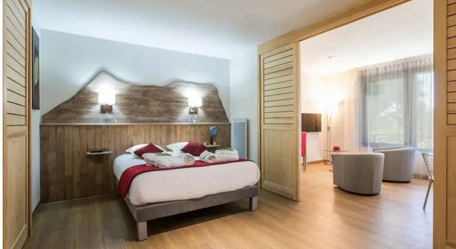 Клубные апартаменты Logis Hôtel Le Relais du Bois Vialotte