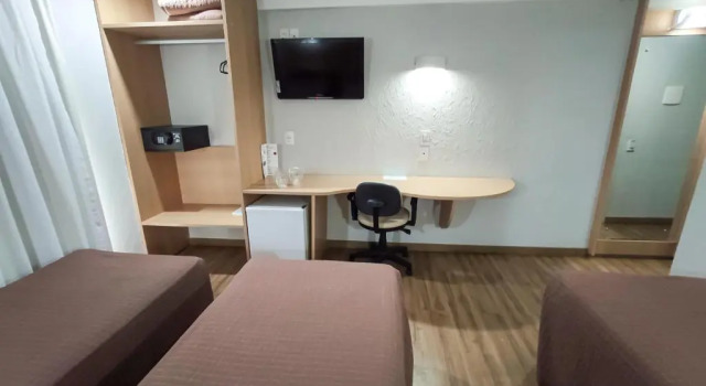 Трёхместный номер Standard Marante Plaza Hotel