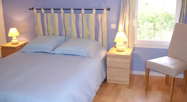 House With 2 Bedrooms in Saint-vincent-la-châtre, With Pool Access, Fu