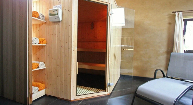 Lovely Cottage in Waimes With Sauna, Rezervovat Rekreační dům Hotely v Lutych s parkováním, Parkování