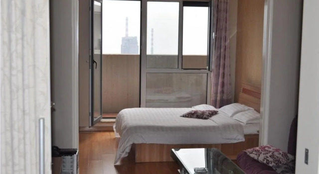Huadu Apartment Hotel, Book Apartment Hotels in Liaoning with Parking, Parking